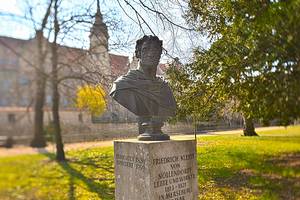 Kleist von Nollendorf schlossgarten kleistbueste